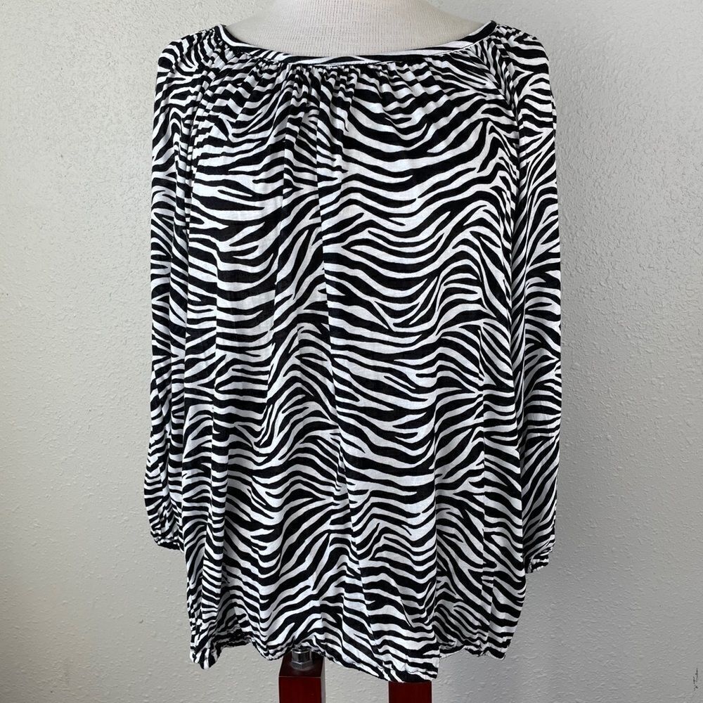 NWT Michael Kors Black & White Blouse Top Size M